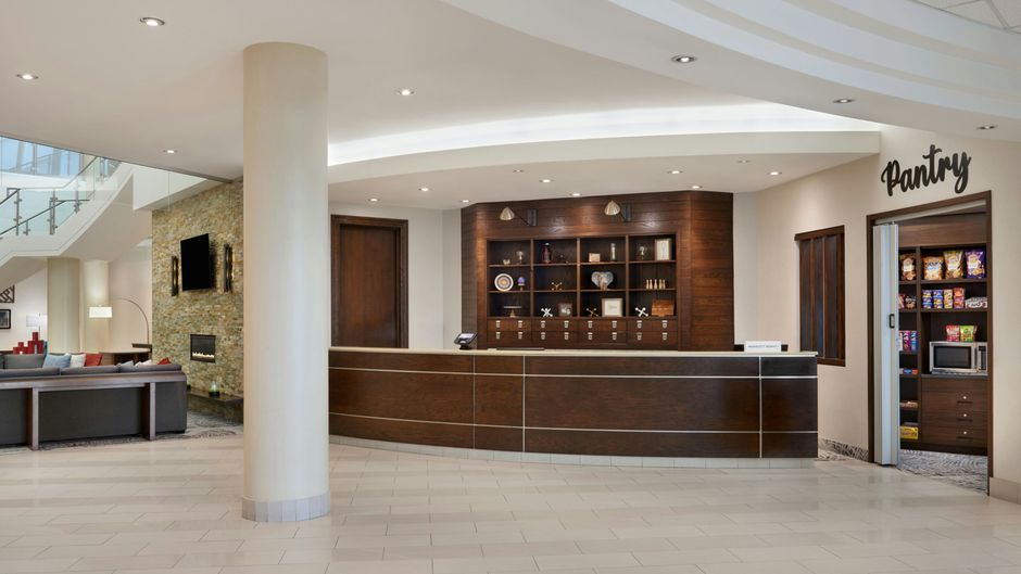 Four Points by Sheraton London Lobby