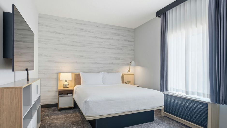 TownePlace Suites by Marriott Vaughan Suite