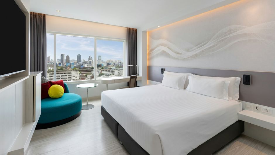 Centara Watergate Pavillion Hotel Room