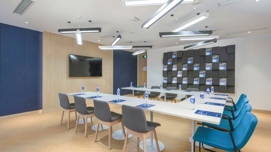 Holiday Inn Express Hangzhou Jiuzhou Meeting