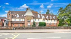 Staines Hotel