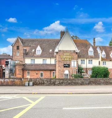 Staines Hotel