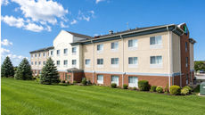 Holiday Inn Express Hotel & Suites