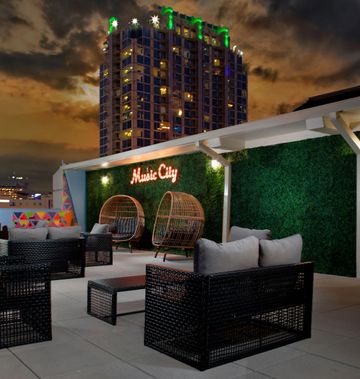Aloft Nashville West End