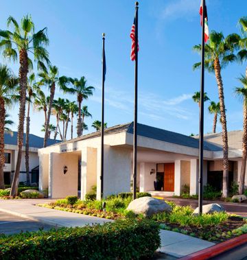 Four Points by Sheraton Bakersfield