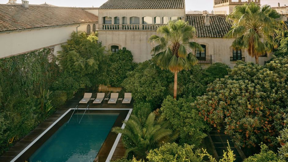 Hospes Palacio del Bailio Pool
