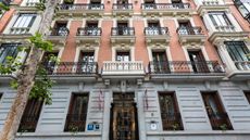 Petit Palace Lealtad Plaza