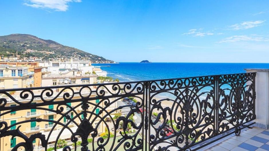 Mediterranee Grand  Hotel Exterior