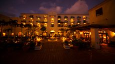 Hotel Nikko Alivila