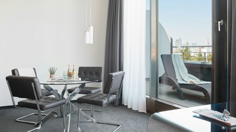 Living Hotels Frankfurt Room