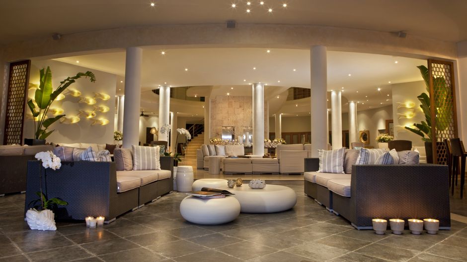 The Bannister Hotel Lobby