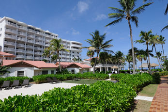Beachcomber Resort & Villas