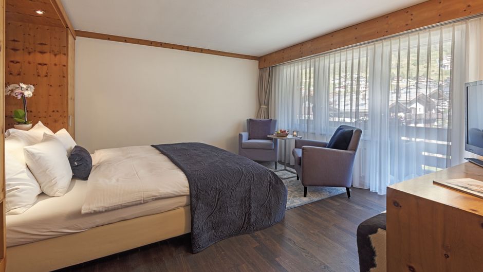 Mirabeau Hotel Residence Room