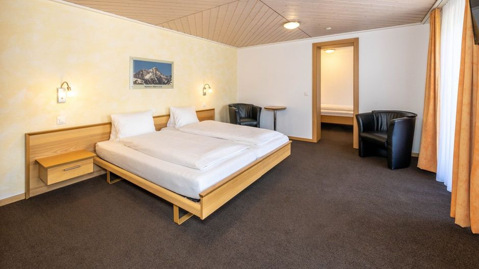 Hotel Hannigalp Room