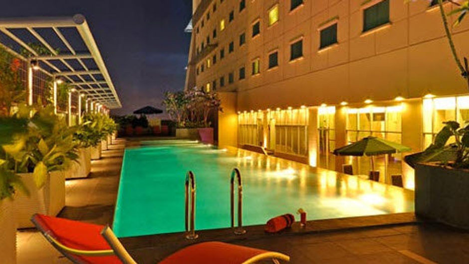 Harris Hotel Conv Kelapa Gading Pool