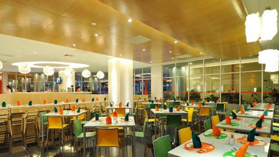 Harris Hotel Conv Kelapa Gading Restaurant