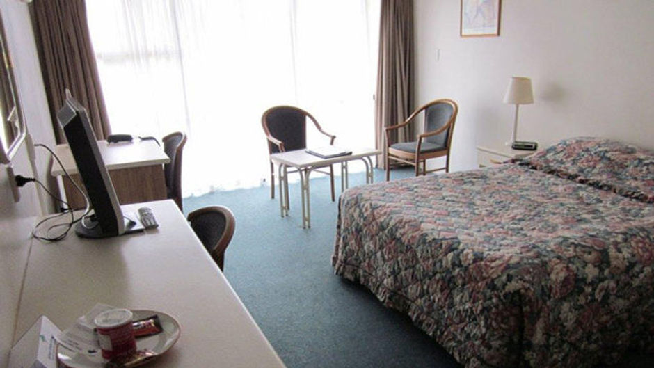 Allenby Park Hotel Room