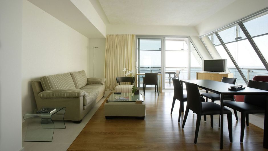 Daios Luxury Living Room