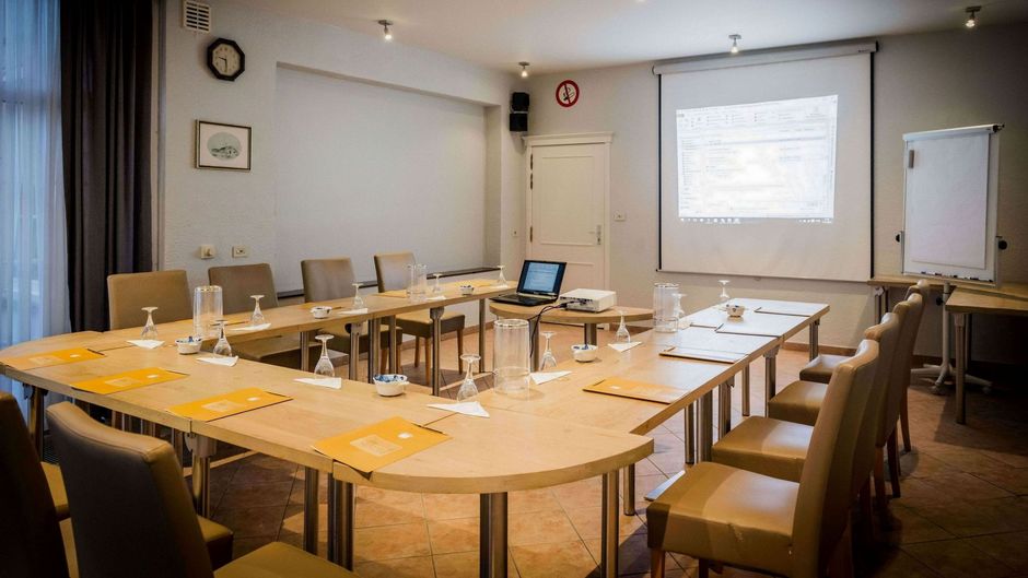 Hostellerie In den Bonten Os Meeting