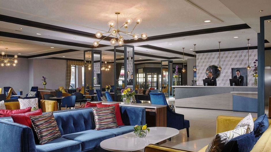 Camden Court Hotel Lobby