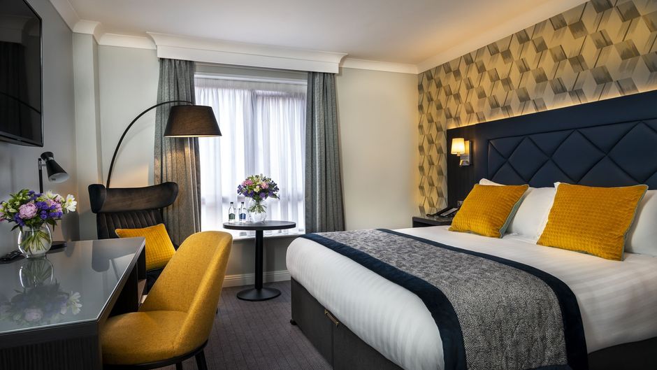 Camden Court Hotel Room