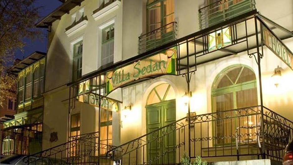 Hotel Villa Sedan Exterior