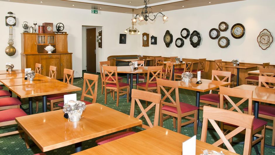 Roter Turm/Tour Rouge Hotel Restaurant