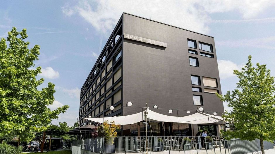 Aparthotel Rotkreuz Exterior