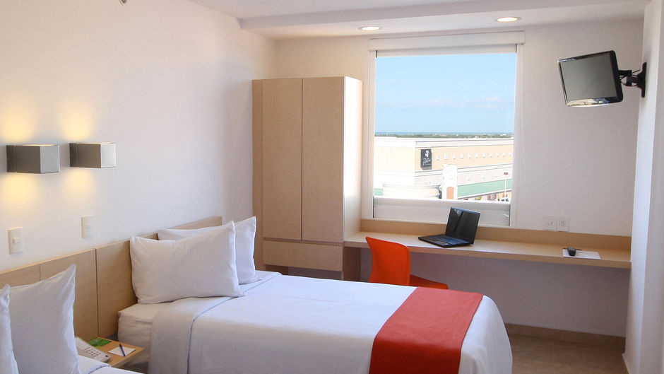 One Ciudad del Carmen Concordia Room