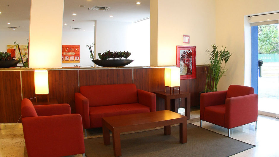 One Ciudad del Carmen Concordia Lobby