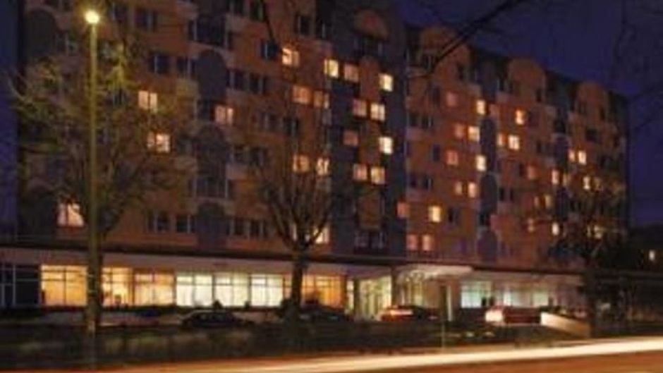 Mieszko Hotel Exterior