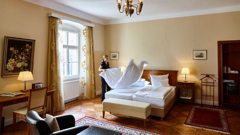 Hotel Schloss Burgellern Room