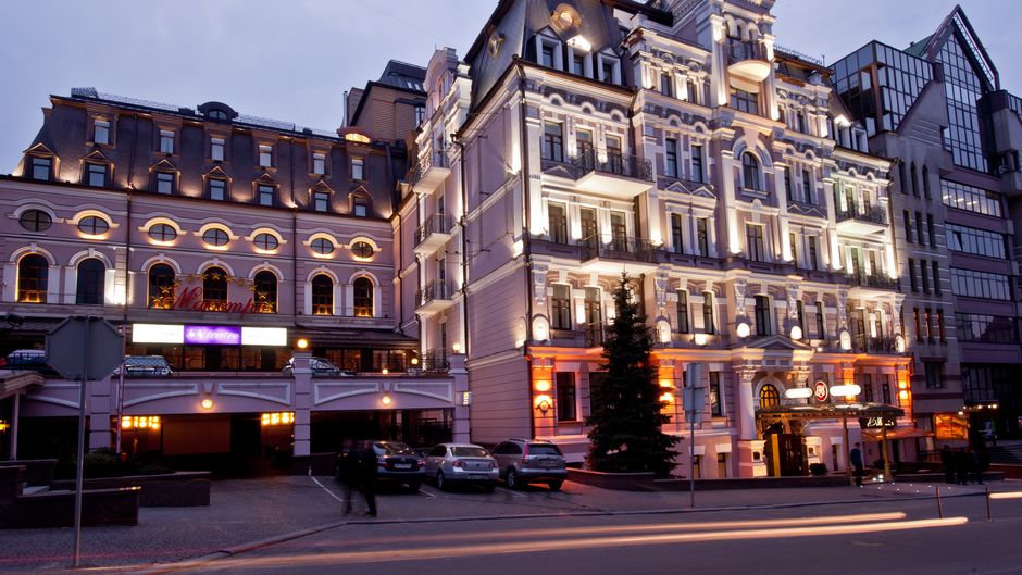 Opera Hotel Exterior