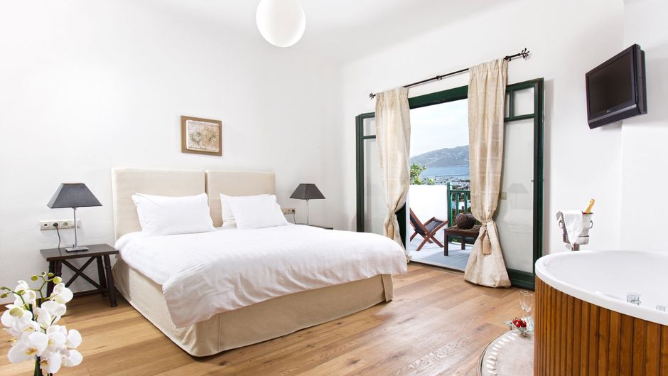Tharroe of Mykonos Room