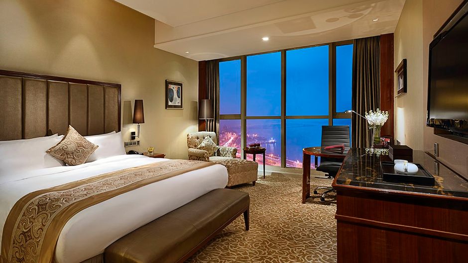 Crowne Plaza Zhenjiang Suite