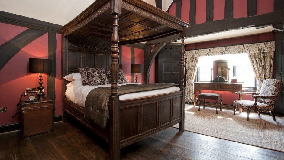 White Swan Hotel Room