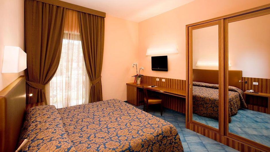 Grand Hotel Due Golfi Room