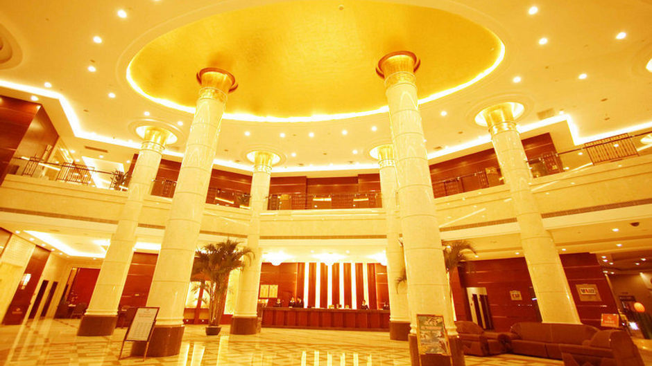 White Dolphin Hotel Lobby