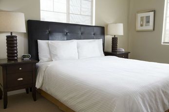 Oakwood Residence Sukhumvit 24