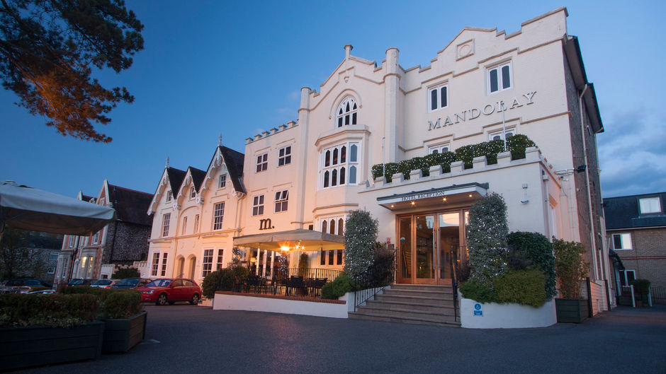 The Mandolay Hotel Exterior