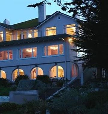 Martine Inn