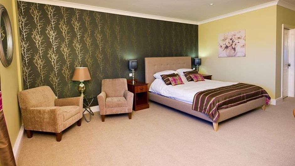 Hunley Hotel & Golf Club Room
