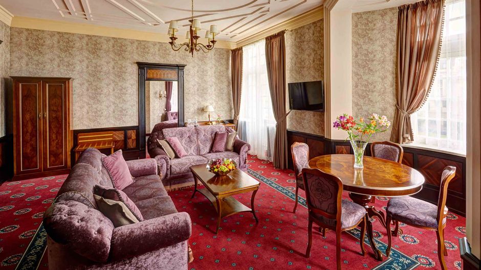 Atlas Deluxe Hotel, Lviv Room