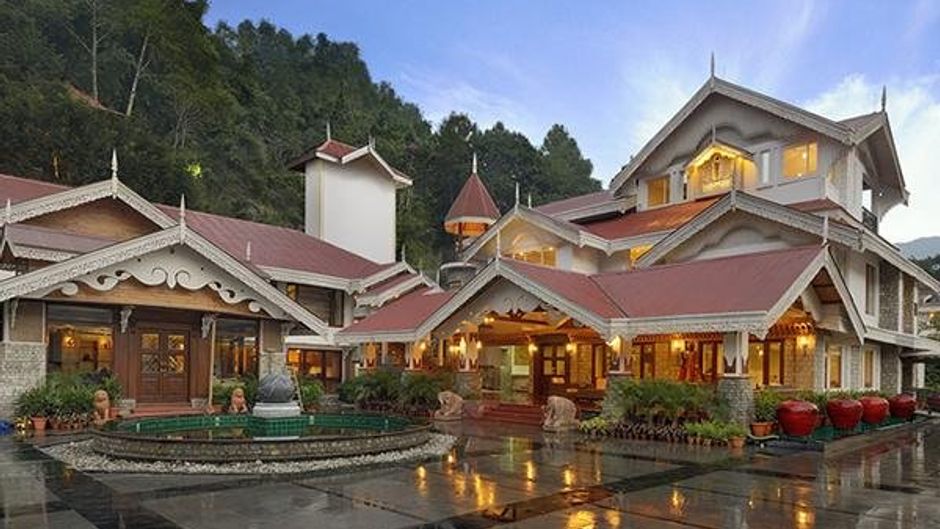 Mayfair Spa Resort Exterior