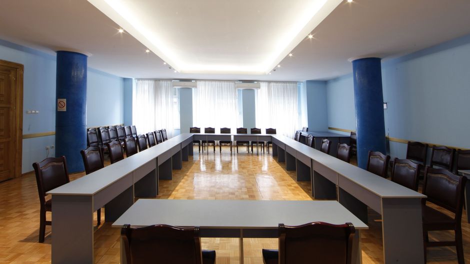 Majestic Hotel Meeting