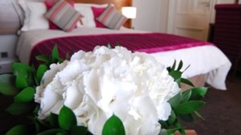 Dalmeny Hotel Room
