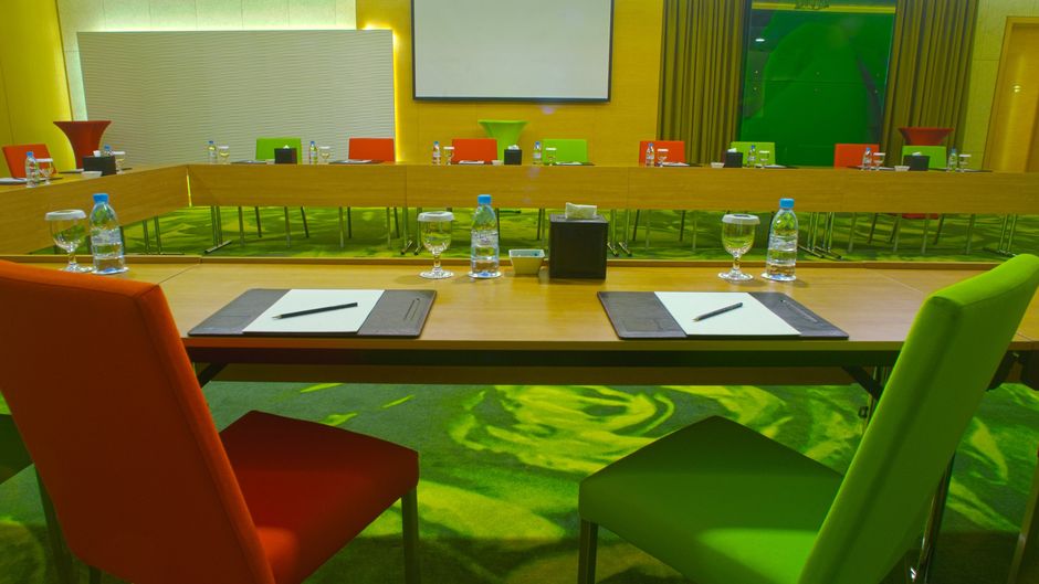Al Khoory Executive Hotel Meeting