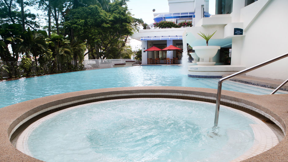 Dorsett Grand Labuan Pool
