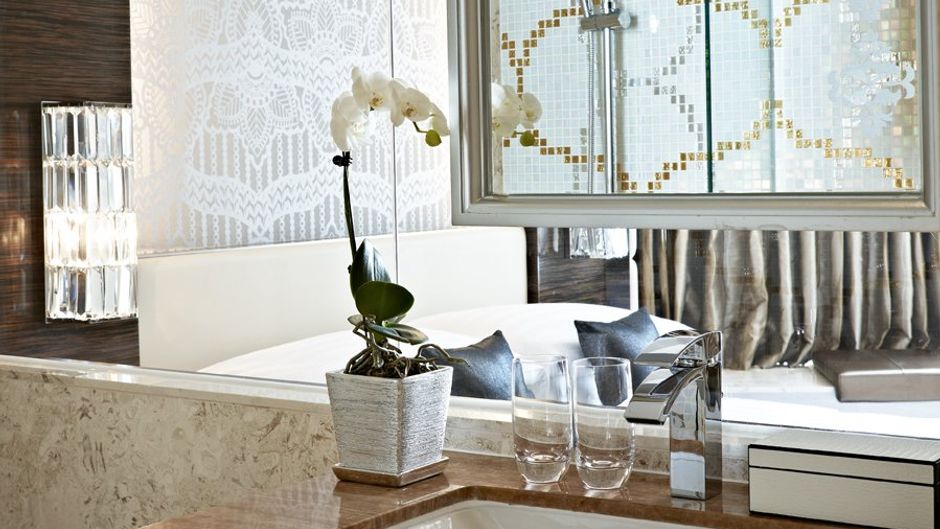 Dorsett Kwun Tong, Hong Kong Room