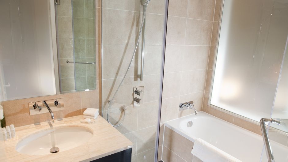 Dorsett Shepherds Bush, London Room